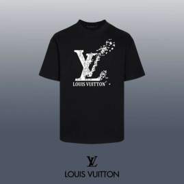 Picture of Louis Vuitton T Shirts Short _SKULVXS-Lsxtx317046